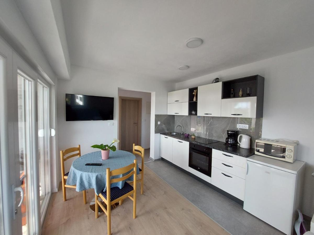 Babic Apartment Trogir